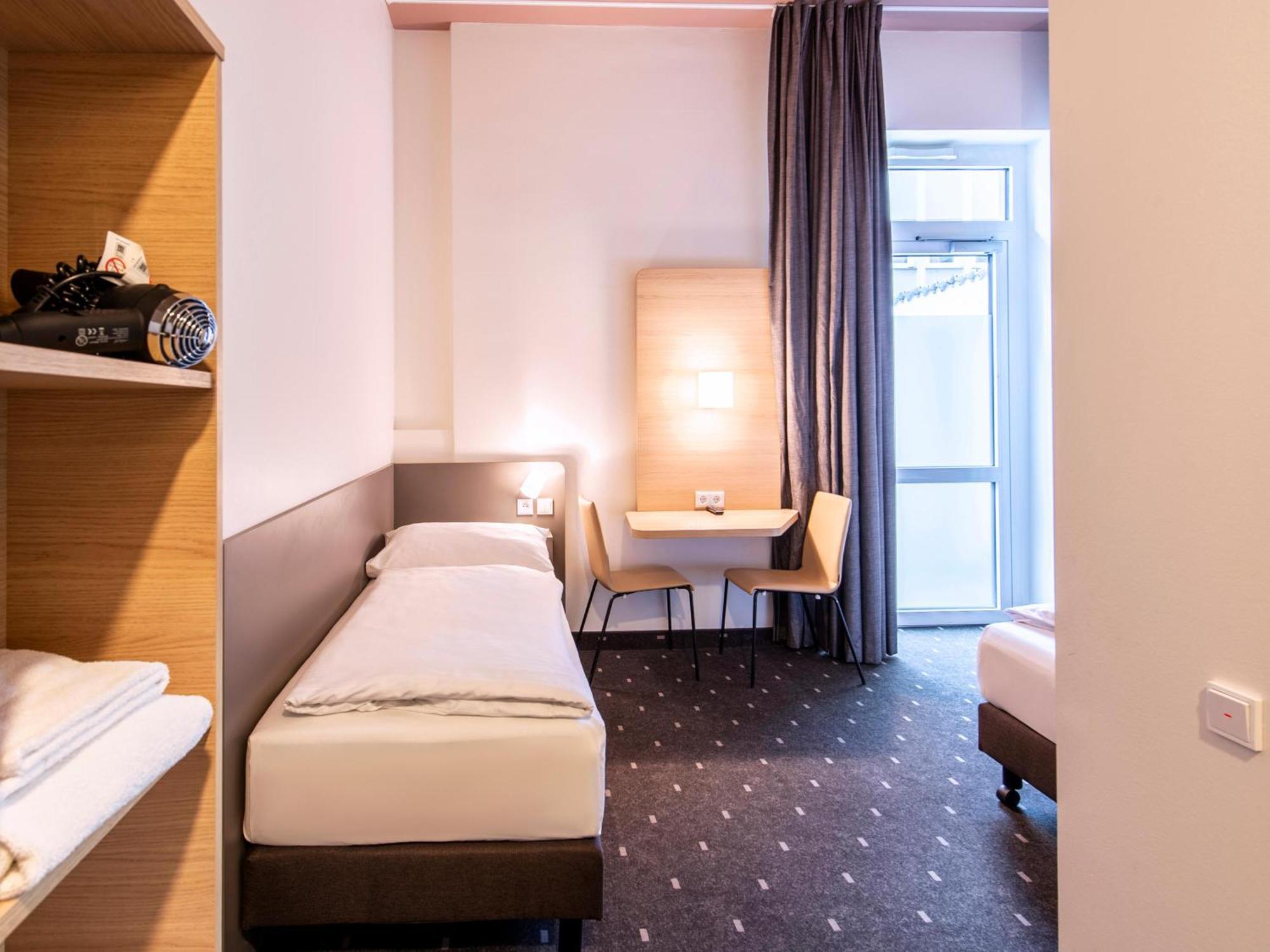 B&B Hotel Nuernberg-Hbf Eksteriør bilde