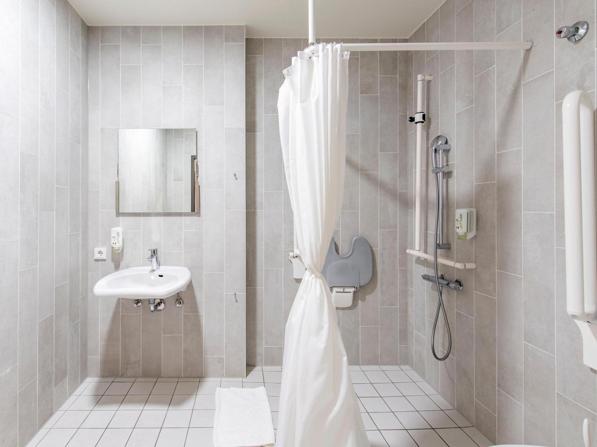 B&B Hotel Nuernberg-Hbf Eksteriør bilde