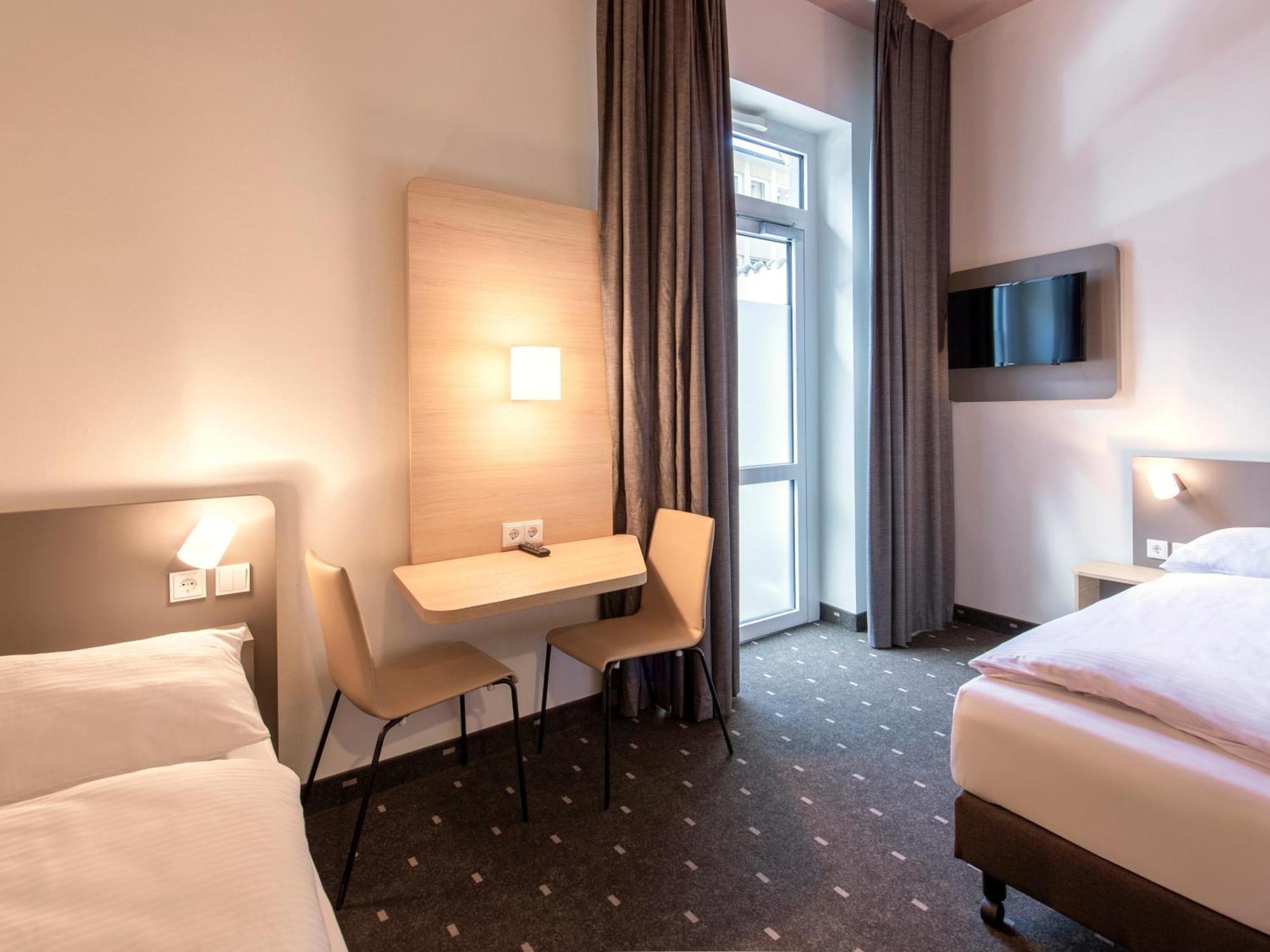 B&B Hotel Nuernberg-Hbf Eksteriør bilde